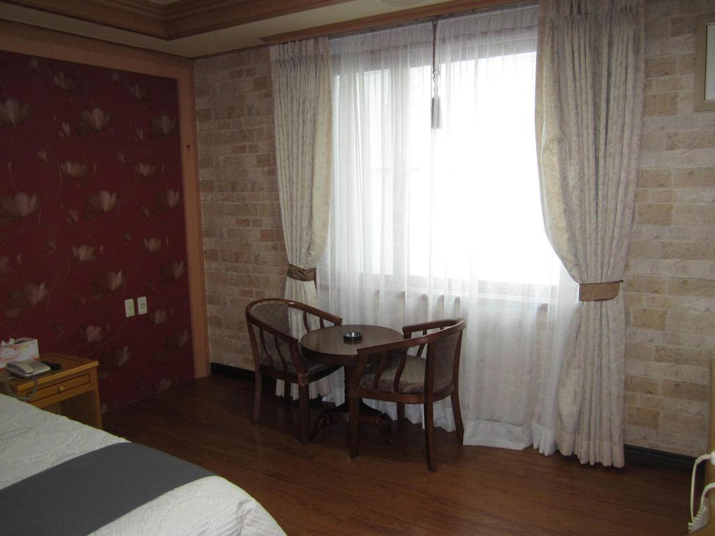 Jeju Olleh Hotel Szoba fotó