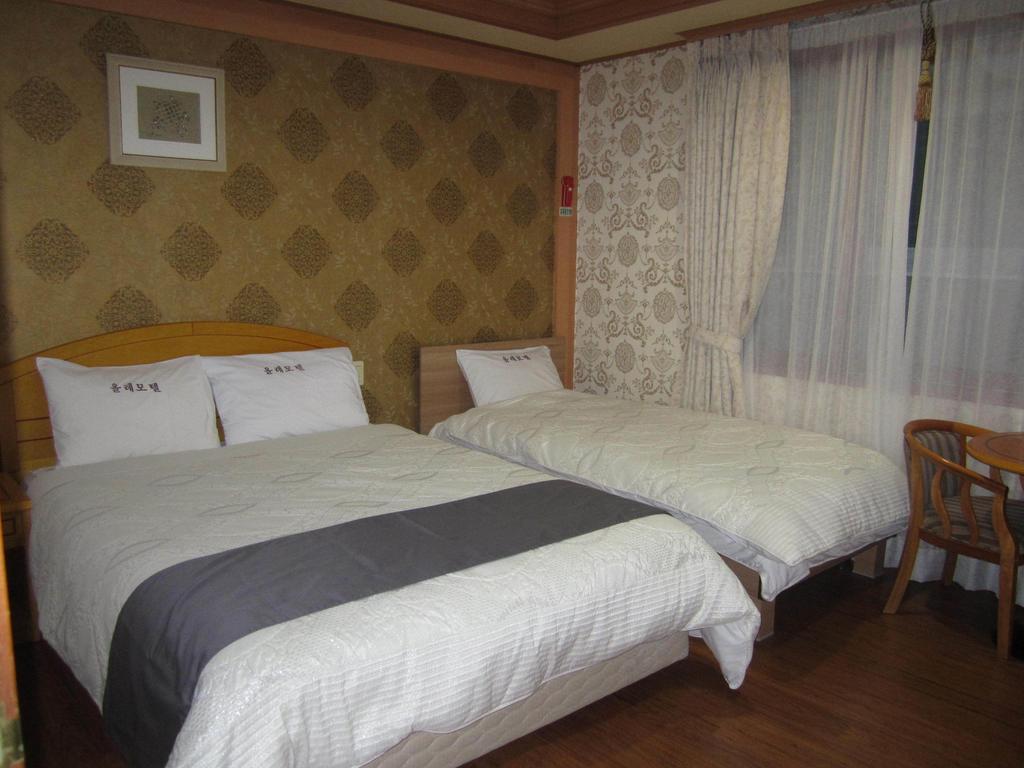 Jeju Olleh Hotel Szoba fotó
