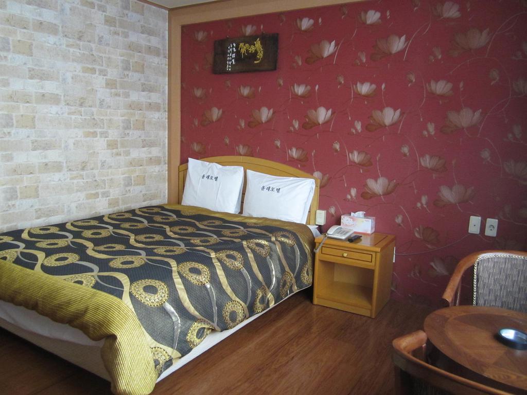 Jeju Olleh Hotel Szoba fotó